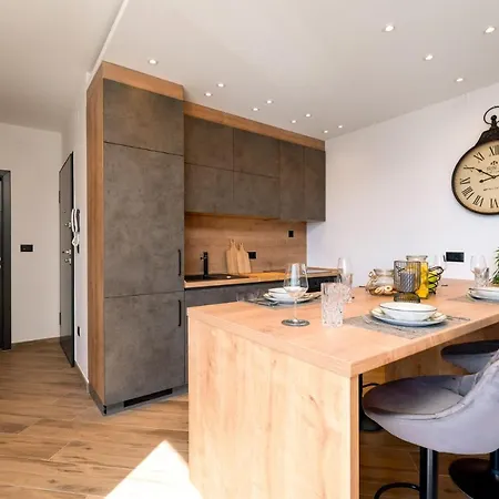 Deluxe Skyline - Fantastic Sea View Near The