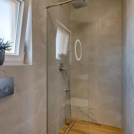Apartment Deluxe Skyline - Fantastic Sea View Near The *