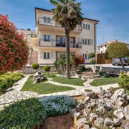 Deluxe Skyline - Fantastic Sea View Near The Apartment